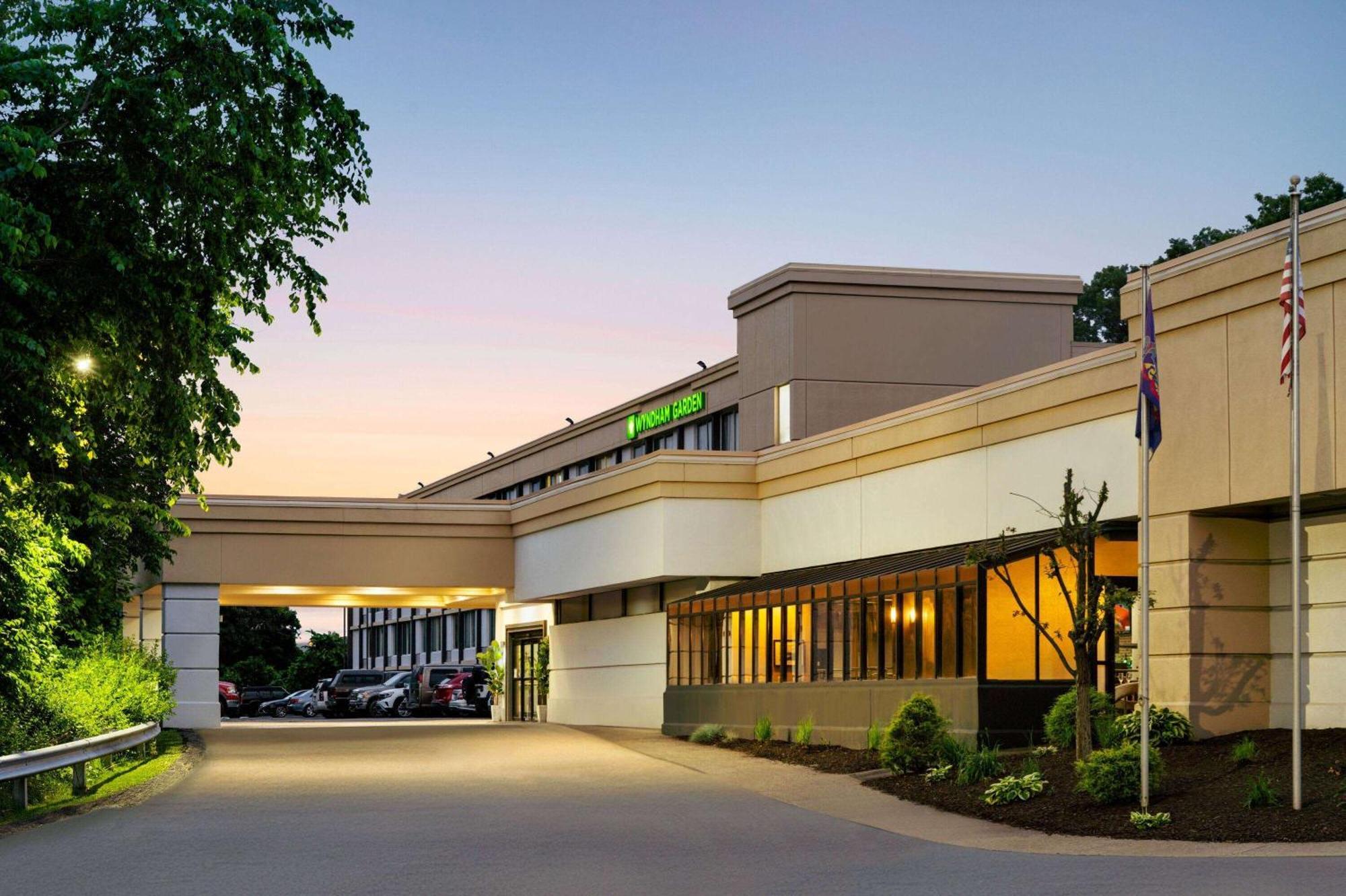 Wyndham Garden Inn Pittsburgh Airport Robinson Township Eksteriør billede